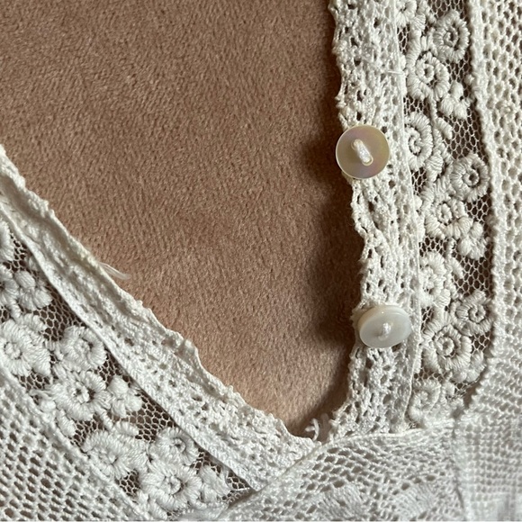 Olivaceous White Lace-Effect Trim Blouse Sz 2 - Picture 4 of 7